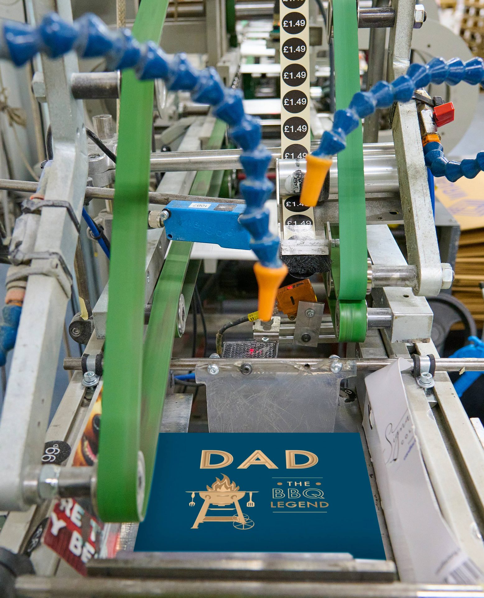 cardfactory manufacturing colleague photo 1